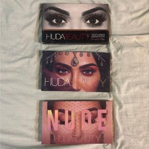 Huda Beauty Eyeshadow Palette Set